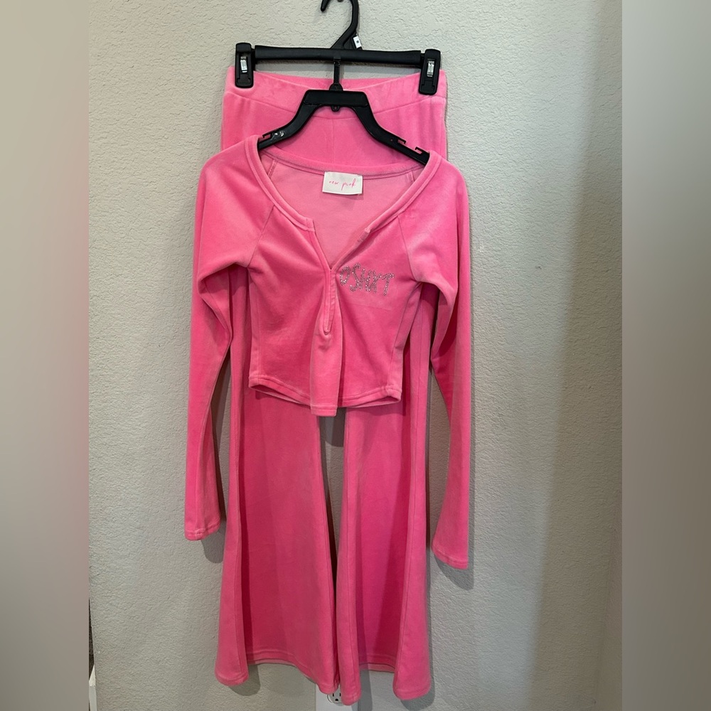 Hot Pink Sculpted top &
Waist Flare Pants